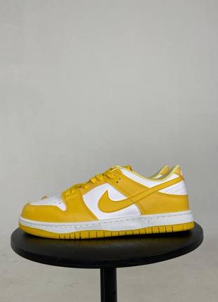 Мужские кроссовки nike sb dunk low pro white/yellow3 фото