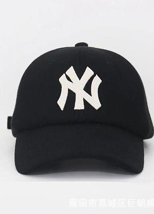 Зимняя кепка бейсболка mlb new york yankees оригинал