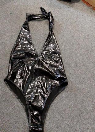 Боди лаковая ткань