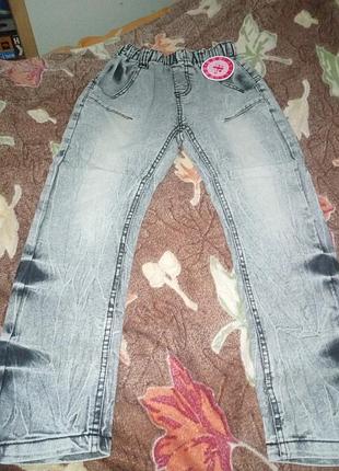 Модные джинсы