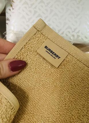 Оригинальное полотенце burberry 3