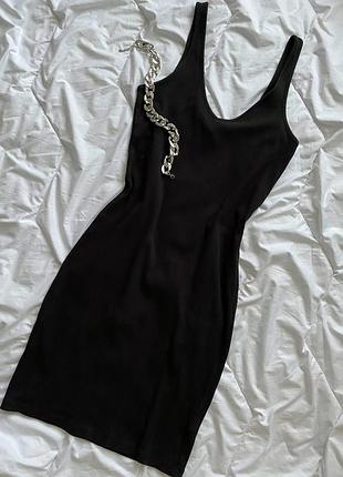 Черное платье по фигуре h&amp;m