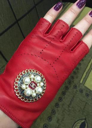 Кожаные полуперчатки митенки в стиле chanel5 фото