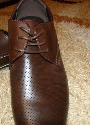 Туфли мужские oronzo (размер 40) код. 8001 с перфорацией2 фото