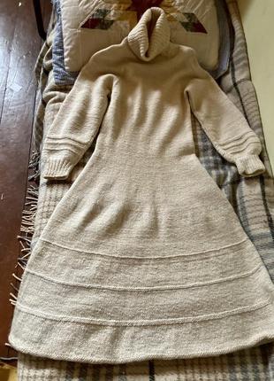 Платье из шерсти вязаное hand made