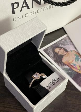 Каблочка пандора «блестящее сердце».