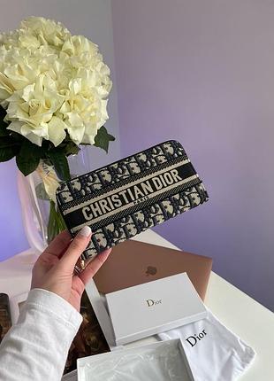 Кошелек premium cd 30 montaigne wallet blue oblique jacquard
