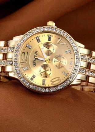Жіночі годинники geneva gold, круглі, металеві, золотого кольору, захист від дощу, d c9 фото