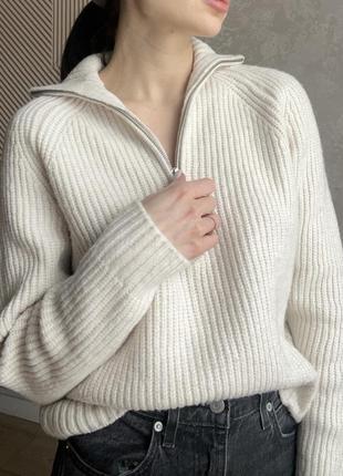Теплый свитер с замком, с молнией1 фото