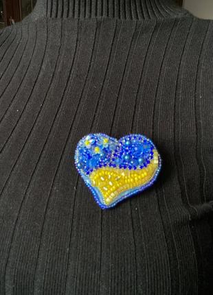 Брошка «серце україни»2 фото