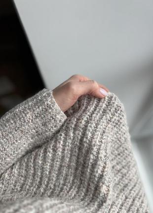 Теплый оверсайз свитер объемной вязки3 фото