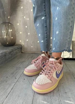 Nike dunk low pink