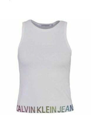 Calvin klein jeans
top. топ белый calvin klein jeans1 фото