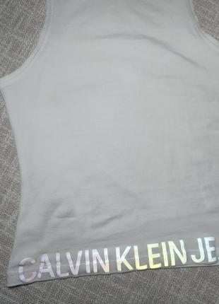 Calvin klein jeans
top. топ белый calvin klein jeans4 фото