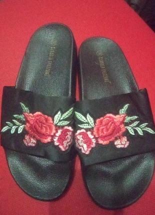 Розпад залишків