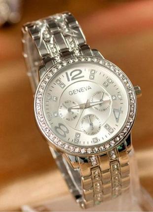 Жіночі годинники geneva silver, круглі, металеві, кварцові, захист від дощу, d c4 фото