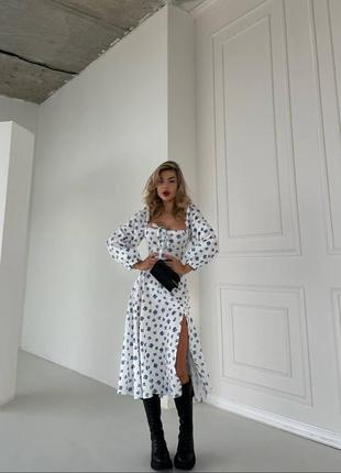 Сукня в квіточку
