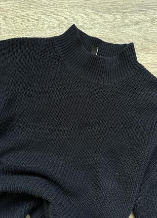 Стильный укороченный вязаный свитер синий с лампасом на рукаве h&m 38/m4 фото