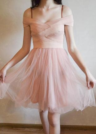 Женское платье с фатином3 фото