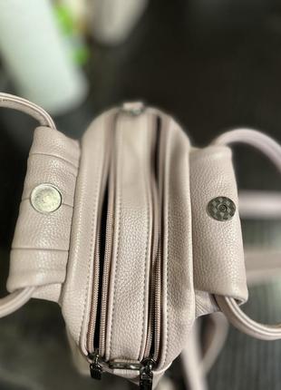 Жіноча сумочка - рюкзак4 фото