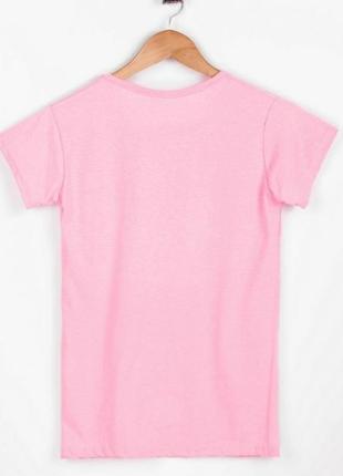 Стильная розовая пудра футболка с надписью4 фото