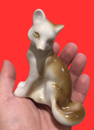 Фарфоровая статуэтка, фигурка - "лиса" (полонский завод художественной керамики) - фарфор ссср. 1-с1 фото