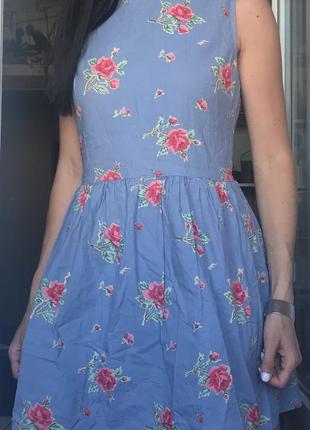 Сукня з квітковим принтом1 фото
