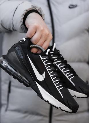 Чоловічі кросівки чорні з білим у стилі nike air  max 270