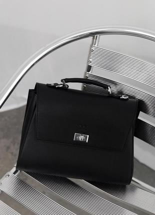 Жіноча шкіряна сумка classic чорна