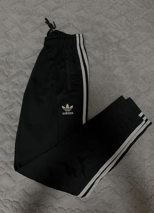 Adidas штани