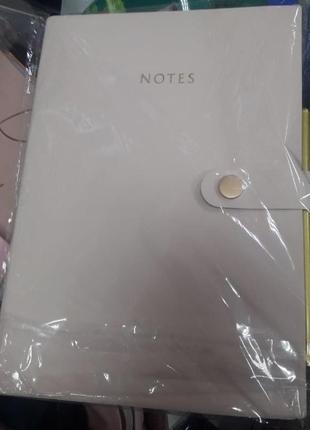 Блокнот notes нежно-пудровый а5 с ручкой золотистой - подарочный набор5 фото