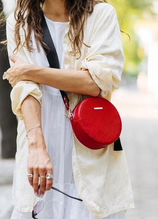Кругла жіноча шкіряна сумочка tablet червона6 фото