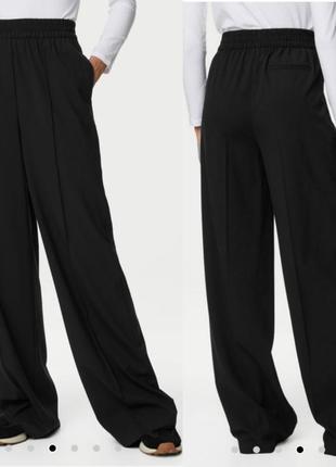 Широкие брюки с эластичной талией чёрного цвета m&s/364 фото
