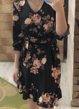 Нарядное платье