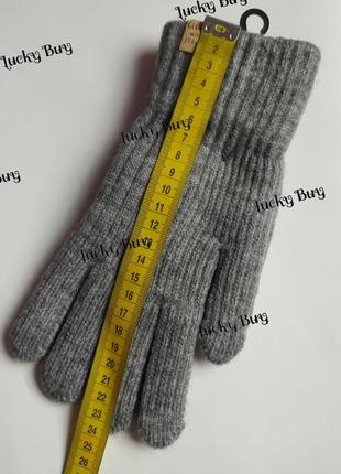 Женские теплые серые перчатки.10 фото