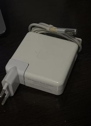 Зарядний пристрій для macbook