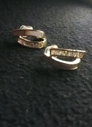 Сережкие женские