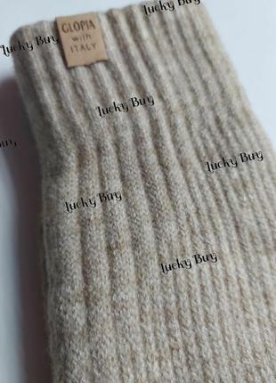 Теплі жіночі рукавички бежевого кольору5 фото