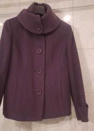 Пальто жіноче