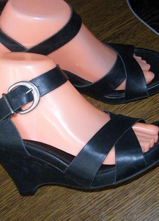 Эксклюзив стильные босоножки от minelli. рр 39 - 24,6 см. кожа.