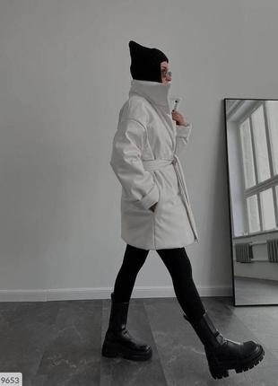 Куртка пуховик эко кожа на запах удлиненная черная белая8 фото