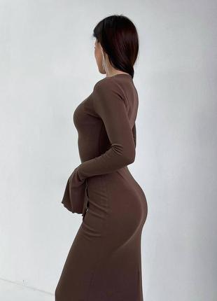Платье миди однонтонное на длинный рукав приталенное качественная стильная базовая шоколад3 фото