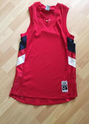 Красная майка для спорта nike