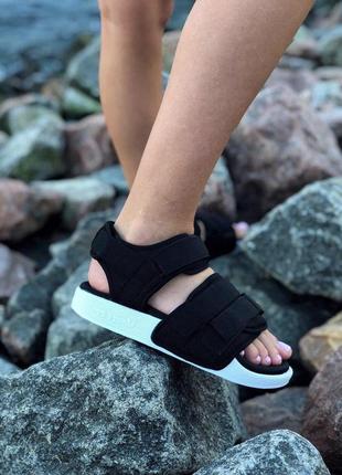 Женские сандалии adidas в черном цвете (36-40)2 фото