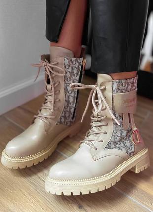 Женские сапоги dior Blu boots cream print5 фото