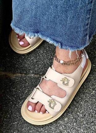 Жіночі сандалі dior slippers black gold logo5 фото