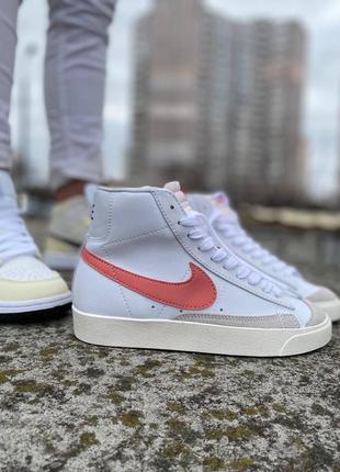 Женские кроссовки nike blazer high