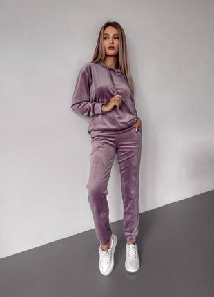 Велюрові костюми2 фото