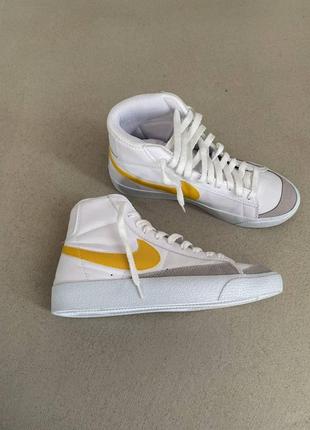 Жіночі кросівки nike blazer high4 фото