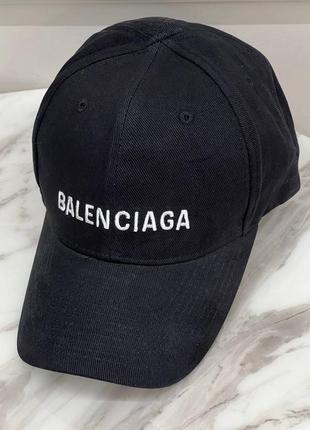 Кепка в стилі balenciaga